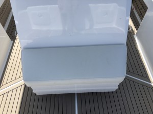 Fusion VT7 power boat with Sand color marine mat